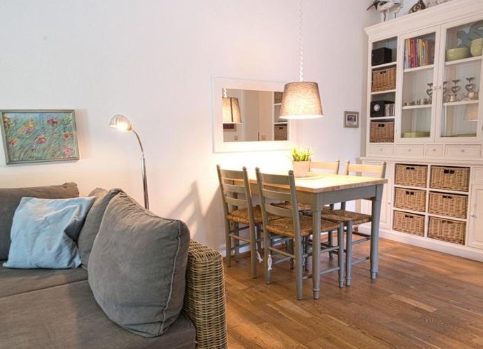 Wangerrose - Familienwohnung Fuer Gross Und Klein Und Hundefreunde 방어로게 외부 사진